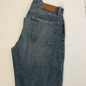 Brand New Never Worn Gap Jeans for Men W32 L36 Relaxed Style